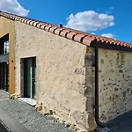 La Tremblaie Grange Renovee Avec Vue Campagne - 10 Min Du Puy Dufou * Chateaumur