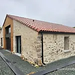 Feriehus La Tremblaie Grange Renovee Avec Vue Campagne - 10 Min Du Puy Dufou