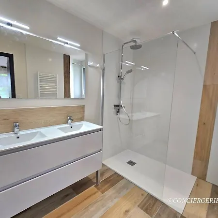 Prázdninový dům La Tremblaie Grange Renovee Avec Vue Campagne - 10 Min Du Puy Dufou Chateaumur