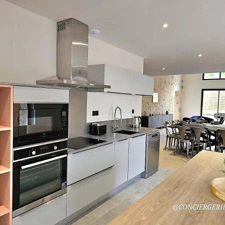 La Tremblaie Grange Renovee Avec Vue Campagne - 10 Min Du Puy Dufou Chateaumur