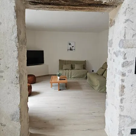 La Tremblaie Grange Renovee Avec Vue Campagne - 10 Min Du Puy Dufou *