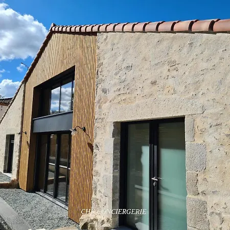 Feriehus La Tremblaie Grange Renovee Avec Vue Campagne - 10 Min Du Puy Dufou Chateaumur