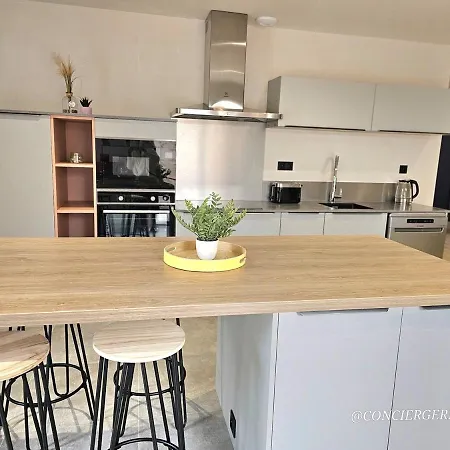 La Tremblaie Grange Renovee Avec Vue Campagne - 10 Min Du Puy Dufou Chateaumur