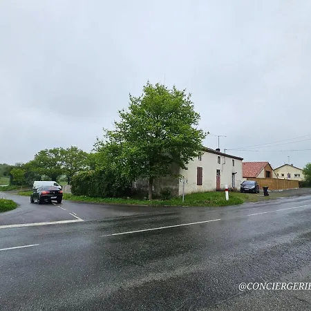 La Tremblaie Grange Renovee Avec Vue Campagne - 10 Min Du Puy Dufou *