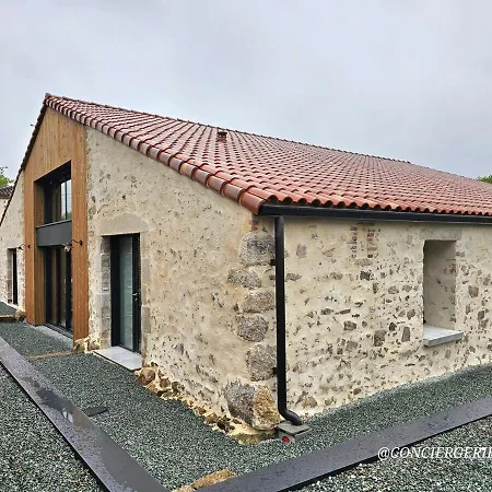 Nyaraló La Tremblaie Grange Renovee Avec Vue Campagne - 10 Min Du Puy Dufou