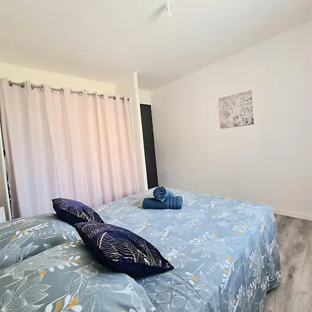 La Tremblaie Grange Renovee Avec Vue Campagne - 10 Min Du Puy Dufou *