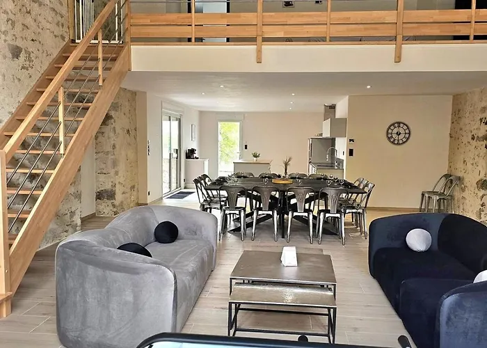 Feriehus La Tremblaie Grange Renovee Avec Vue Campagne - 10 Min Du Puy Dufou *