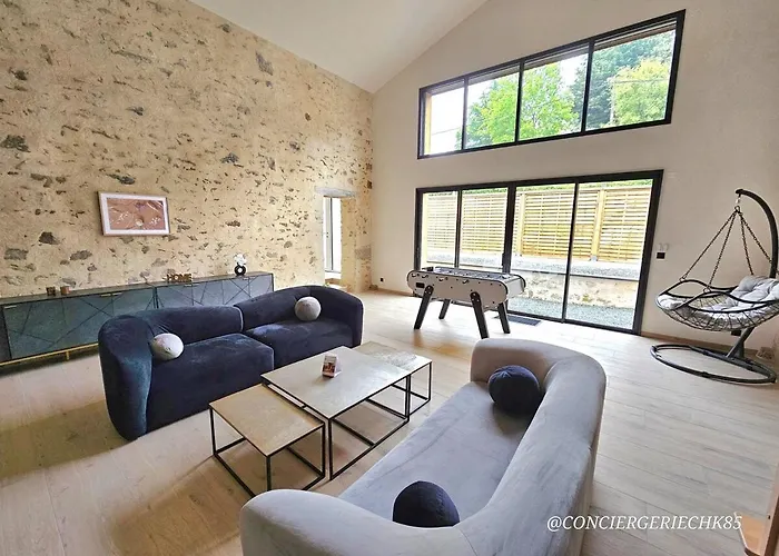 La Tremblaie Grange Renovee Avec Vue Campagne - 10 Min Du Puy Dufou