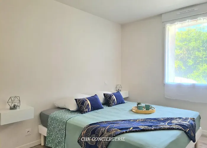 Feriehus La Tremblaie Grange Renovee Avec Vue Campagne - 10 Min Du Puy Dufou