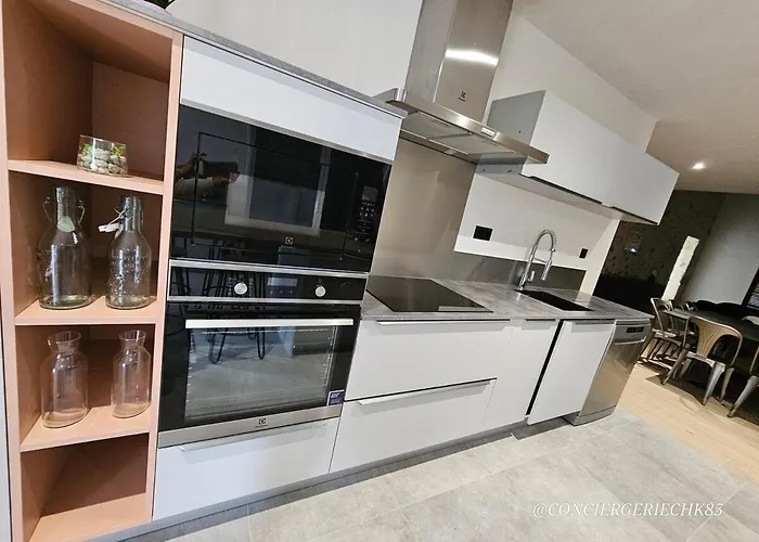 La Tremblaie Grange Renovee Avec Vue Campagne - 10 Min Du Puy Dufou Chateaumur