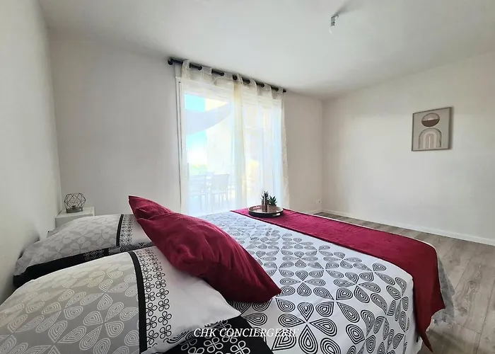 La Tremblaie Grange Renovee Avec Vue Campagne - 10 Min Du Puy Dufou *