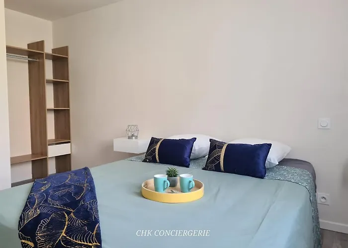 Feriehus La Tremblaie Grange Renovee Avec Vue Campagne - 10 Min Du Puy Dufou Chateaumur