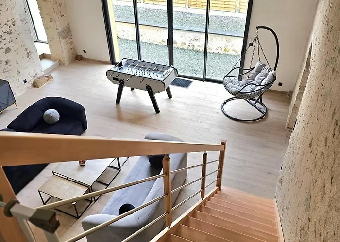 La Tremblaie Grange Renovee Avec Vue Campagne - 10 Min Du Puy Dufou *