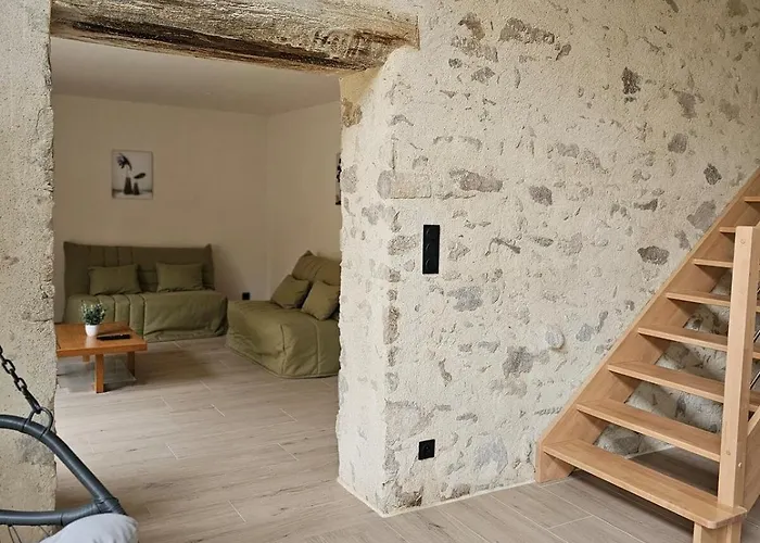 Feriehus La Tremblaie Grange Renovee Avec Vue Campagne - 10 Min Du Puy Dufou